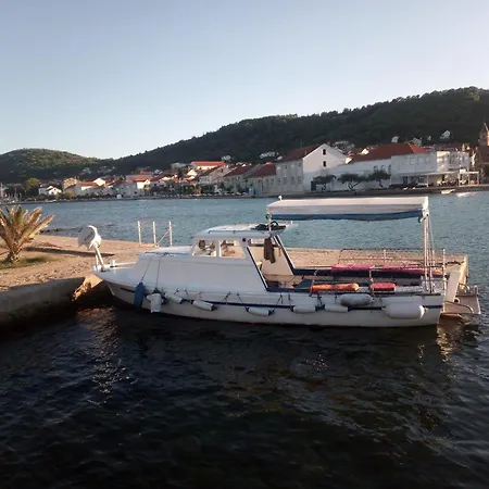 Hotel Private Tour With Traditional Boat Zadar